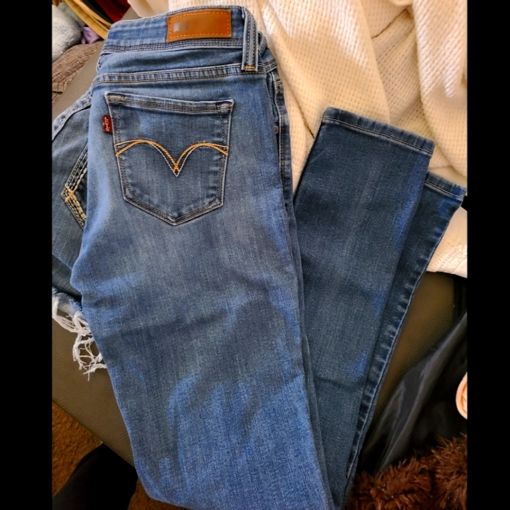 Levi skinny jeans